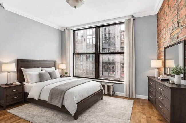 Building Photo - 166 Mulberry St