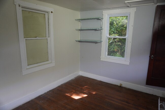 Foto del edificio - 2214 Vandermast Ln