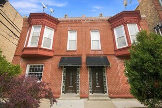 Building Photo - 1609 N Wood St