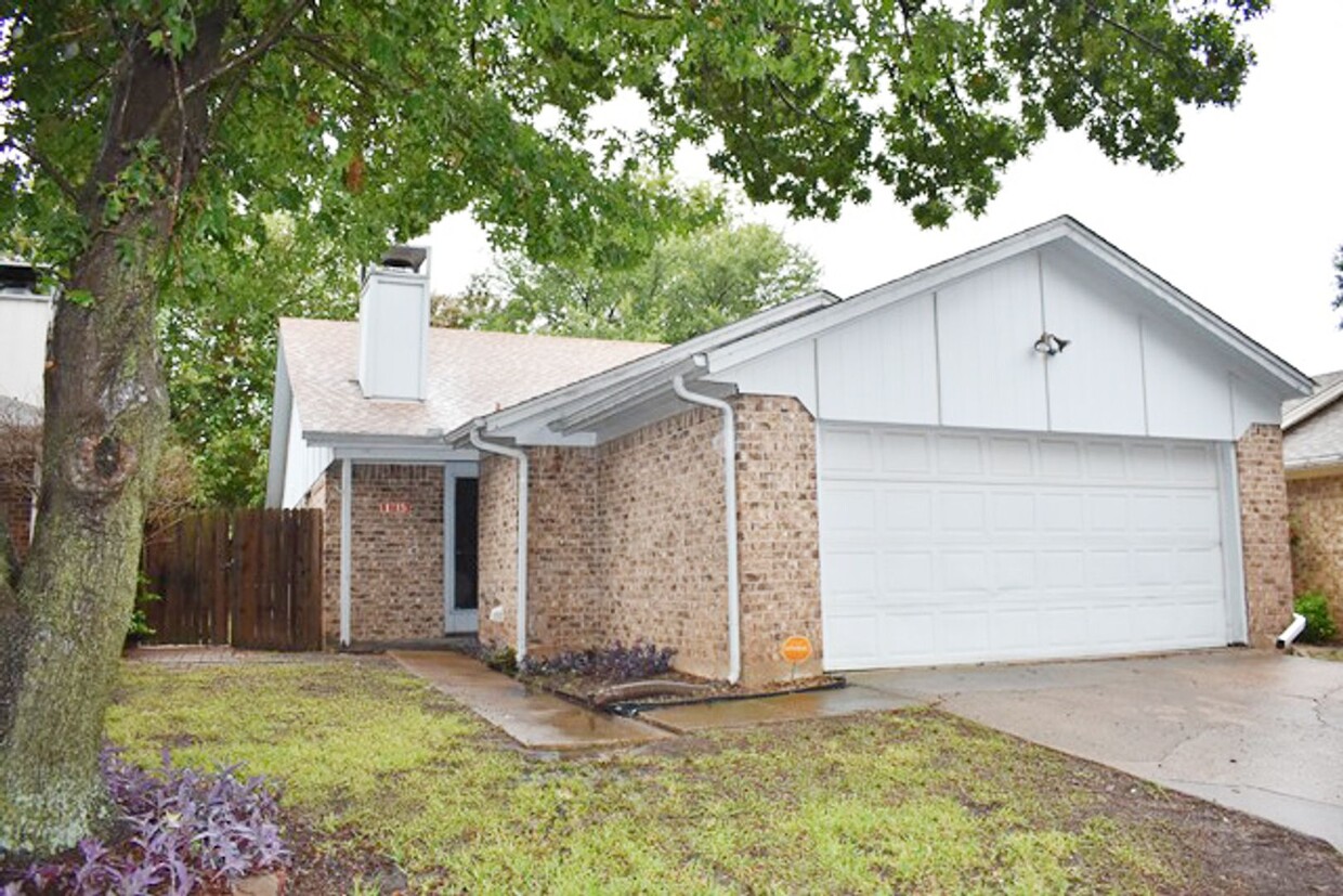 Primary Photo - Adorable home in Euless!