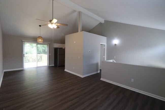 Foto del edificio - 402 Lakeview Dr