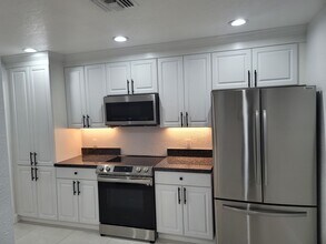 Building Photo - 1772 N Dovetail Dr