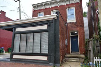 Building Photo - 501 W Clay St