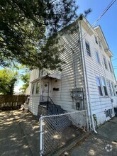 Building Photo - 403 Cummings Ave
