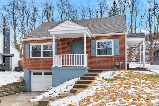 Building Photo - 4484 Scherling St