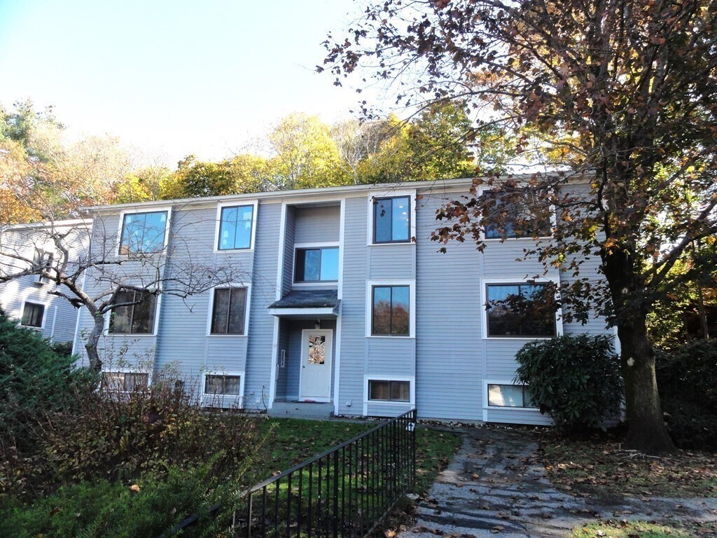 54 Staffordshire Ln Unit D, Concord, MA 01742 Condo for Rent in