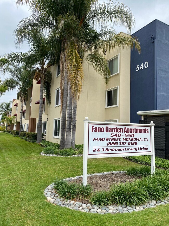 Building Photo - 550 Fano St