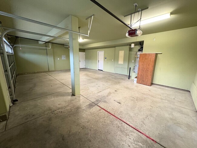 Foto del edificio - 3116 W Buena Vista Ave