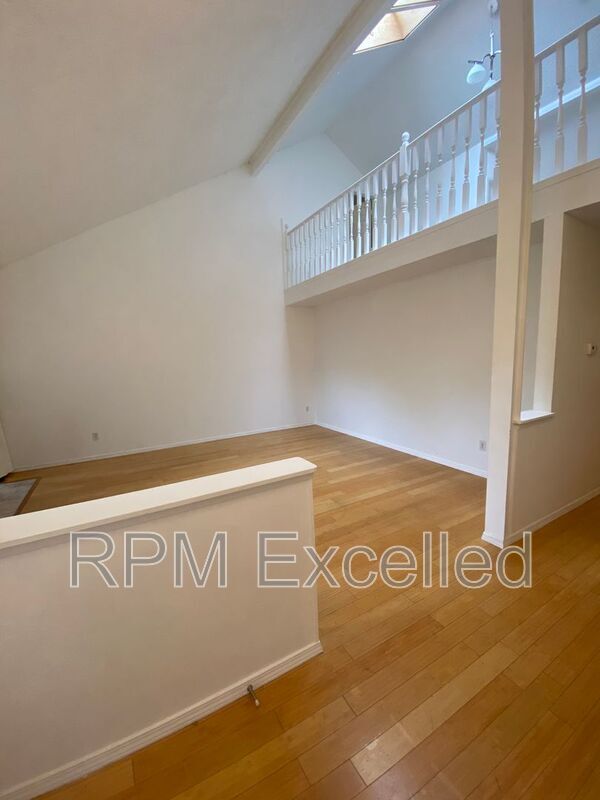 Building Photo - 32229 2nd Ave SW