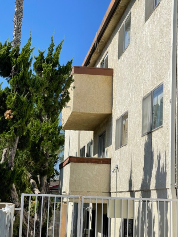 Foto del edificio - 6925 Haskell Ave