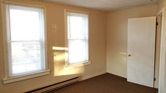 Bedroom - 1444 Esterbrook Ave