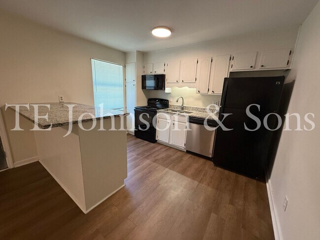 Foto del edificio - 1 Bedroom Near Easton Park! Water Included