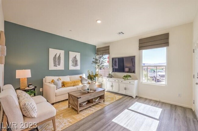 Building Photo - 440 Moonlight Cove Dr