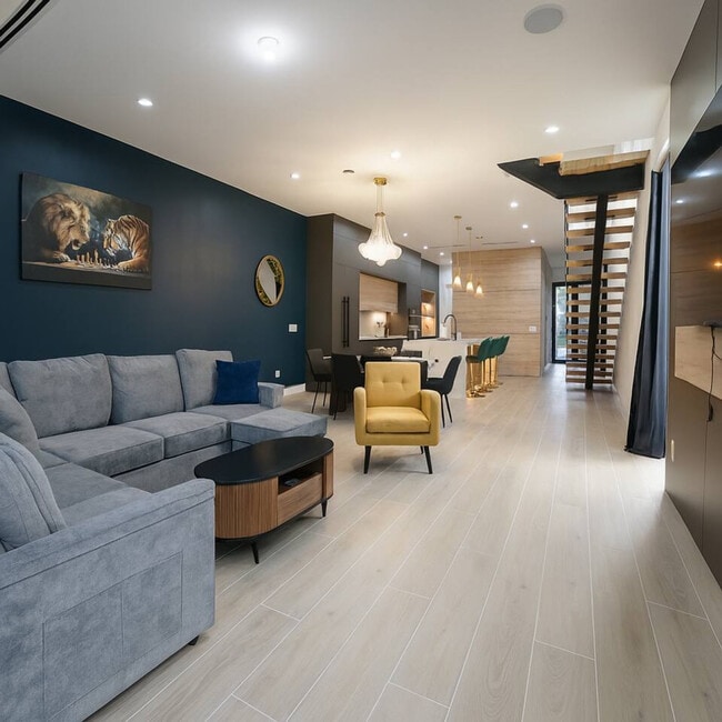 Building Photo - 1812 Miami Rd