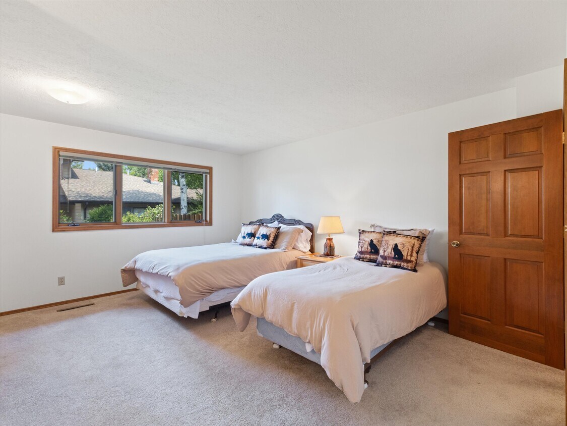 Foto principal - 1712 W Olive St
