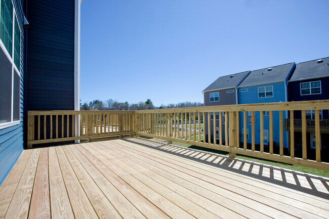 Foto del edificio - 109 Oakshire Ct