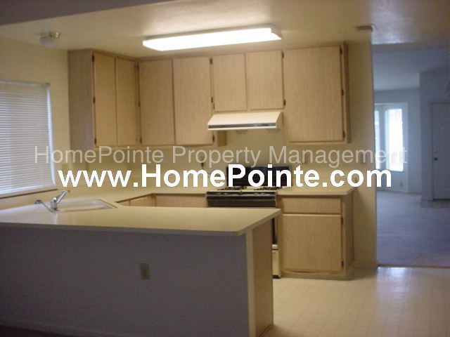 Primary Photo - 22 Peach Leaf Ct