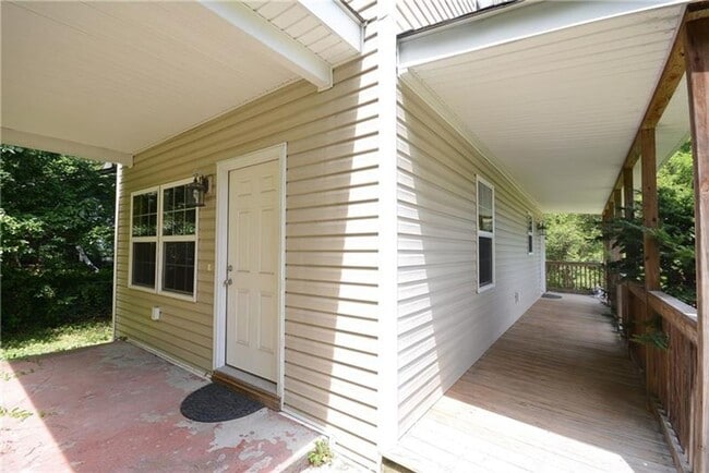 Photo - Adorable 2 Bed, 1 Bath Home in South Fayette - Covered Porches, Large Yard - Available as early a...