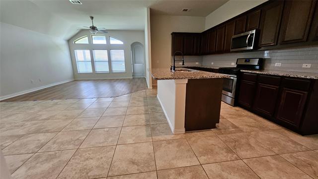 Foto del edificio - 5605 Apple Ridge Dr