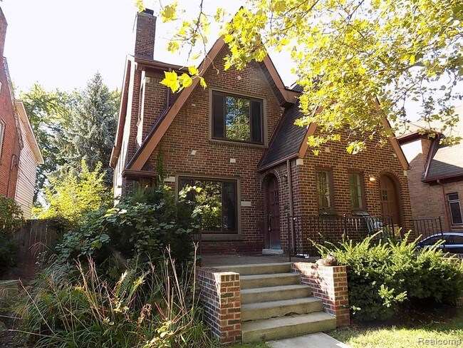Building Photo - 22 Woodward Heights Blvd