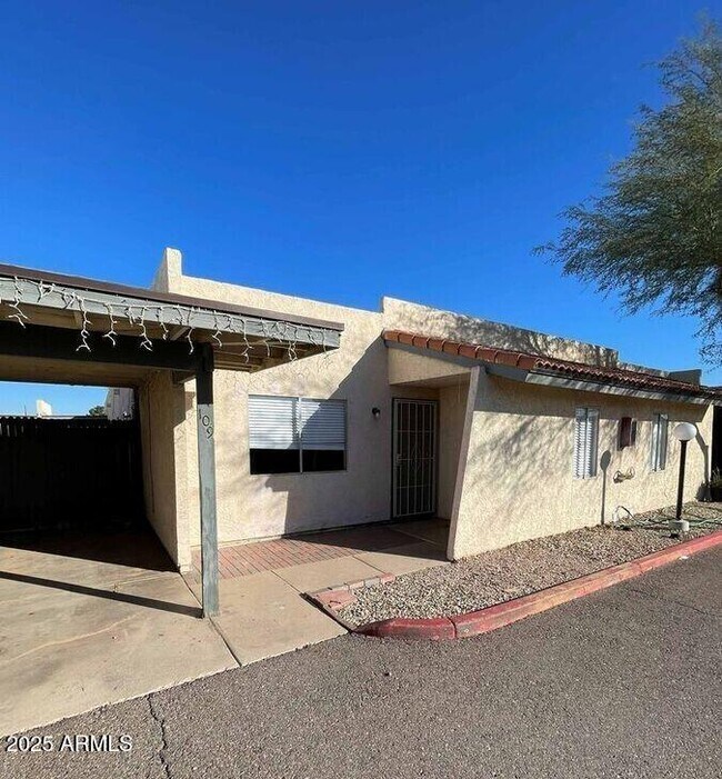 Foto del edificio - 6531 N 67th Ave