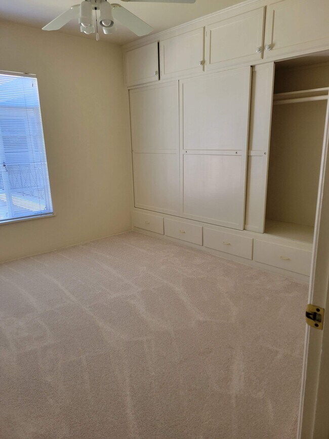 Bedroom 1 - 422 N Maple Dr
