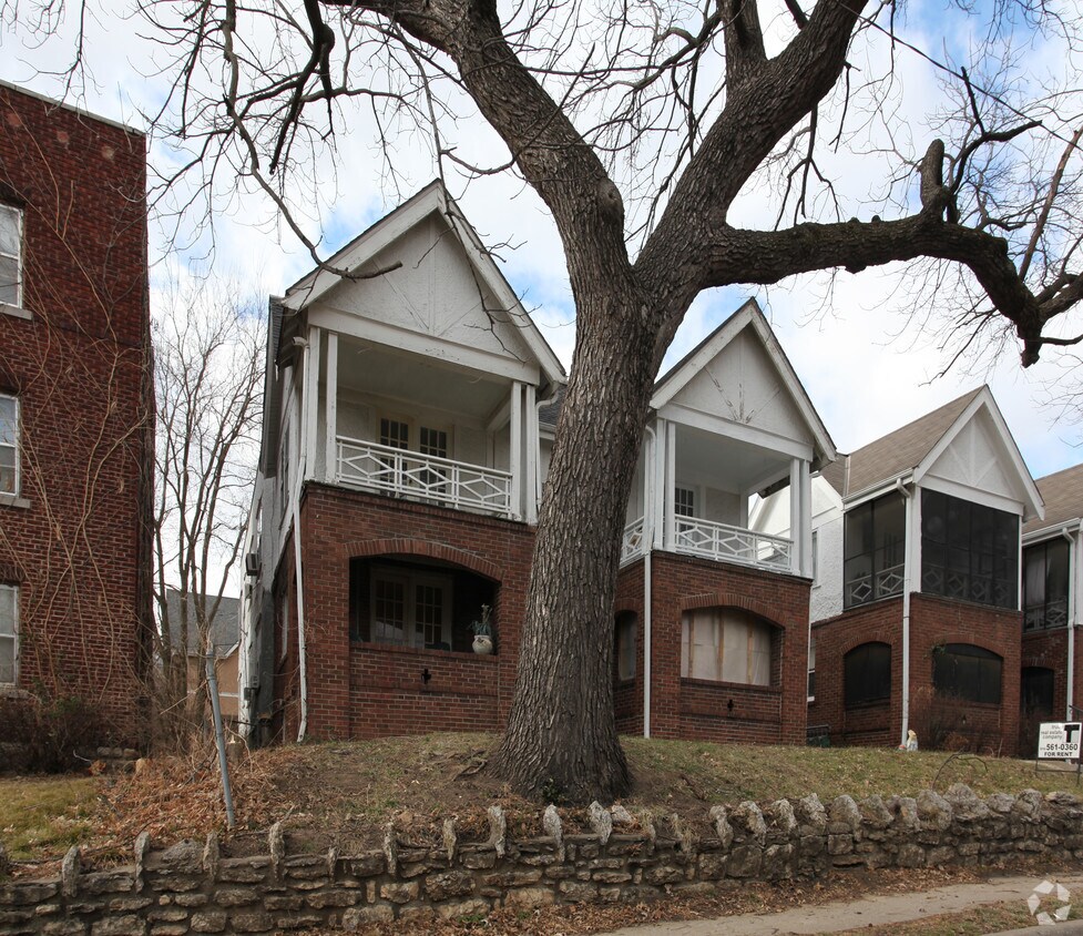 Building Photo - 3622-3634 Wyoming St