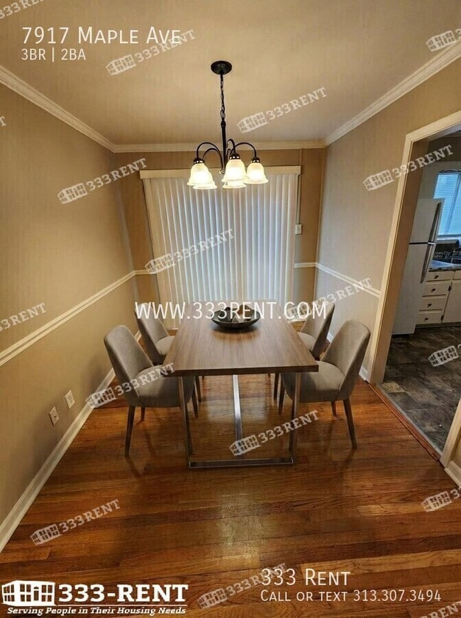 Building Photo - 7917 Maple Ave