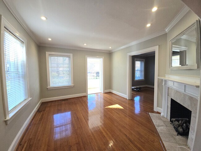 Foto del edificio - 800 Graydon Ave