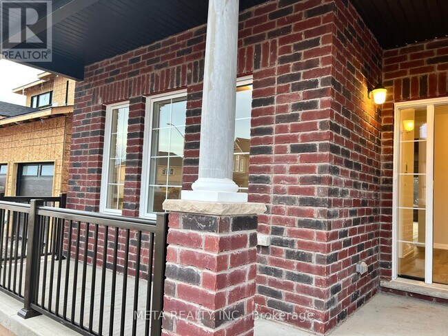 Building Photo - 1013 Kraft Rd
