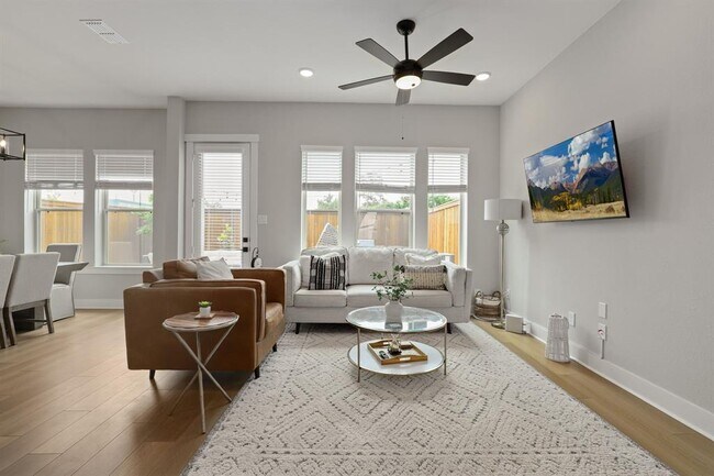 Foto del edificio - 10959 Hewitt Cliff Ln