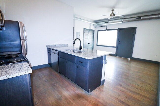 Foto del edificio - 2616 Short Vine St