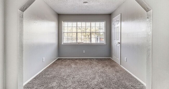 Foto del edificio - Hawke Apartment Homes