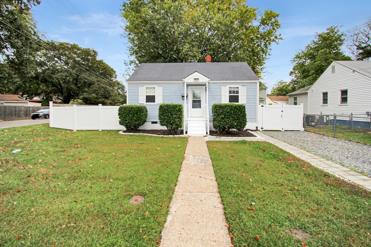 Foto principal - Well-Maintained Home with Spacious Yard an...