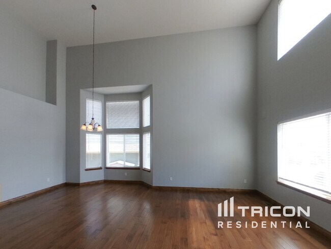 Foto del edificio - 4329 Centerville Dr