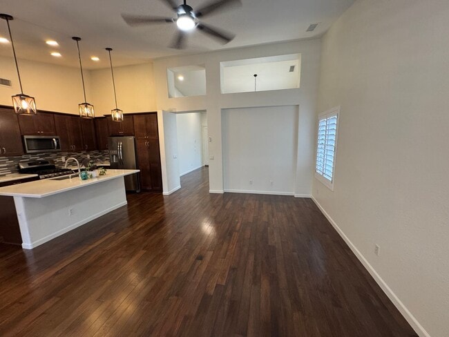 Foto del edificio - 26233 N 43rd Pl