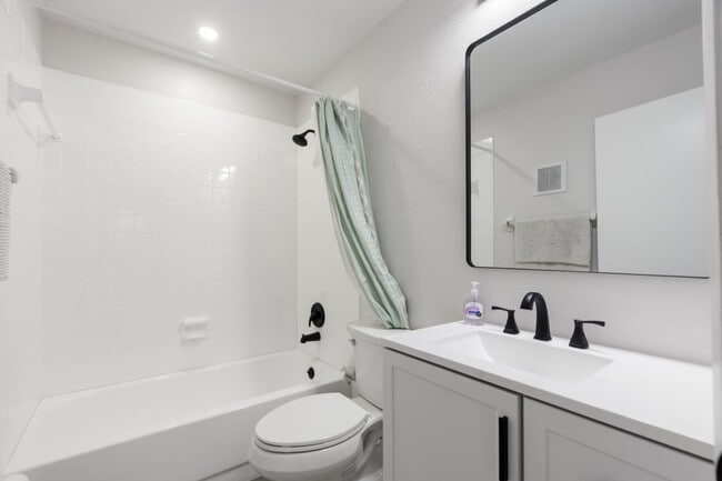 Photo - 11720 Raintree Village Blvd Apartment