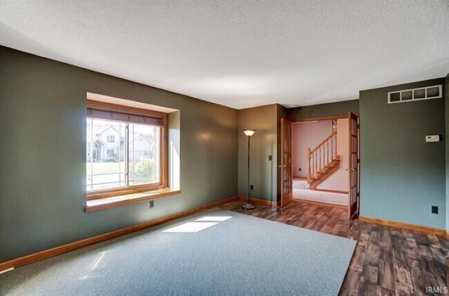 Building Photo - 2222 Deer Lodge Pl