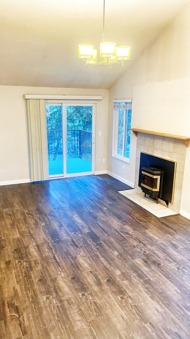 Living Room - 14647 NE 30th Pl