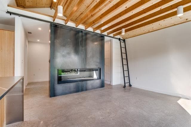 Building Photo - 9259 San Fernando Way