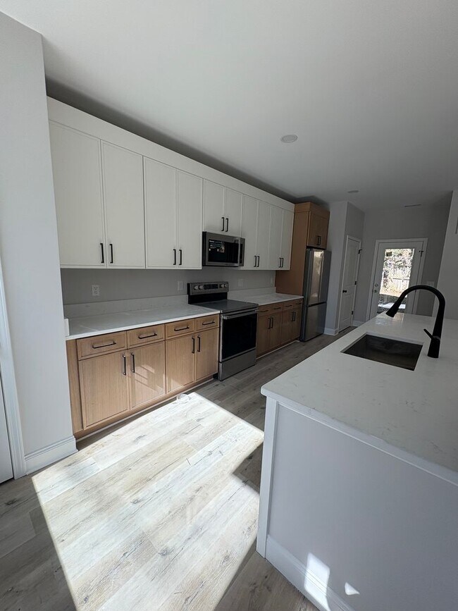Foto del edificio - Now Leasing –  New Construction 3 Bedroom, 2.5 Bathroom Home