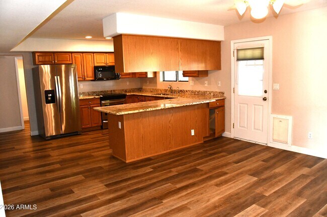 Foto del edificio - 1346 W 13th St