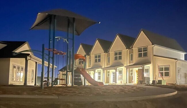 Foto del edificio - 702 Makenzie River Rd