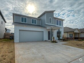 Building Photo - 520 NW 176th Terrace