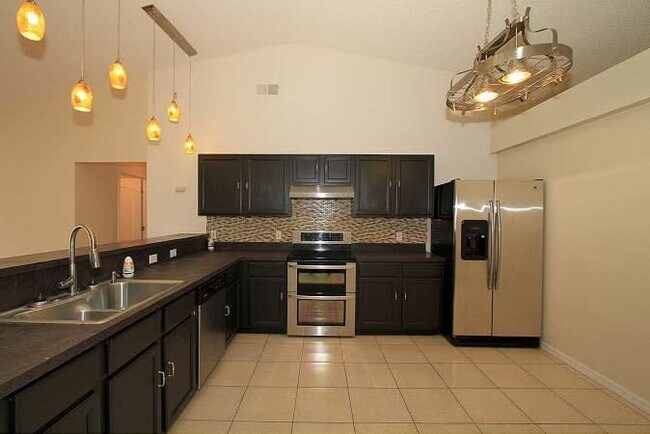 Building Photo - 2531 Dumas Dr