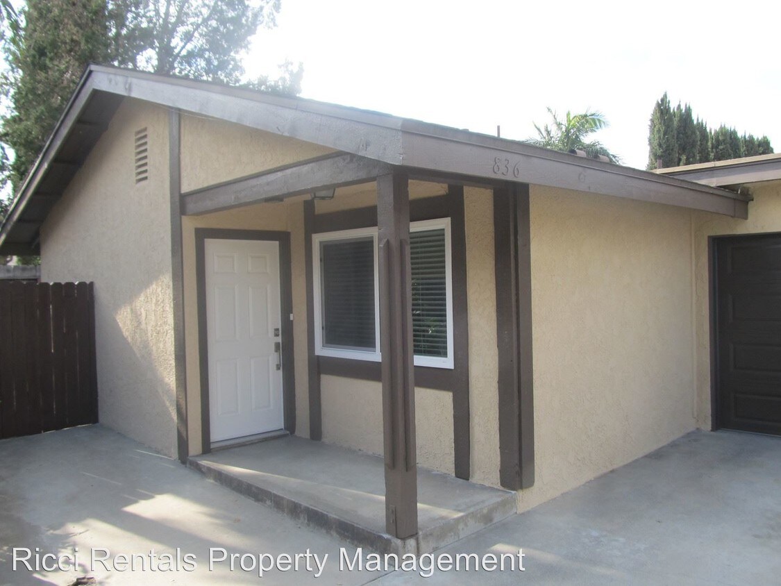 Primary Photo - 830 E La Veta Ave