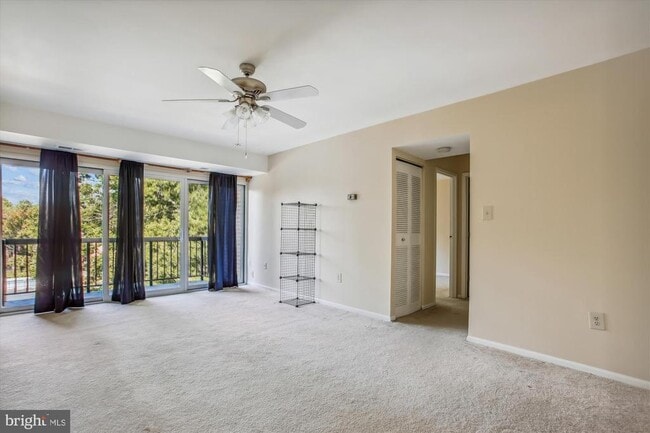 Building Photo - 9712 Kingsbridge Dr