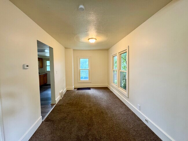 Foto del edificio - 2259 5th St SW