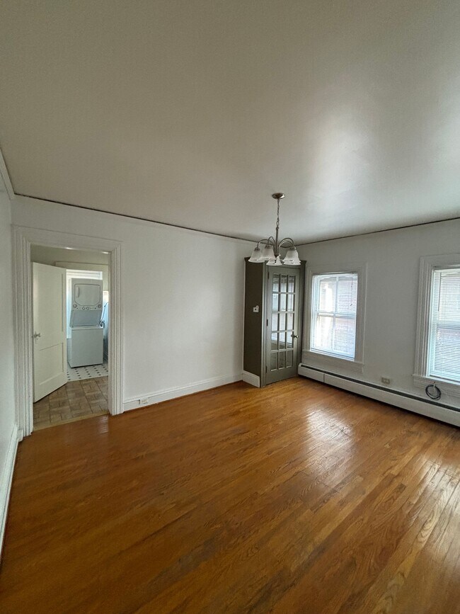 Foto del edificio - 123 E Market St