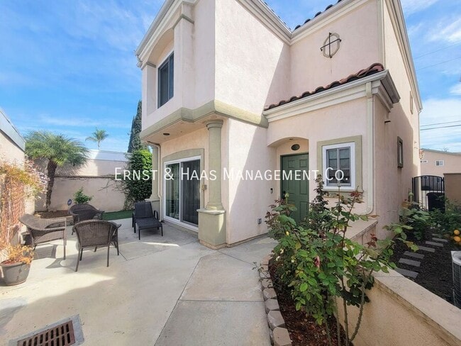 Photo - 6119 Christine Ln House